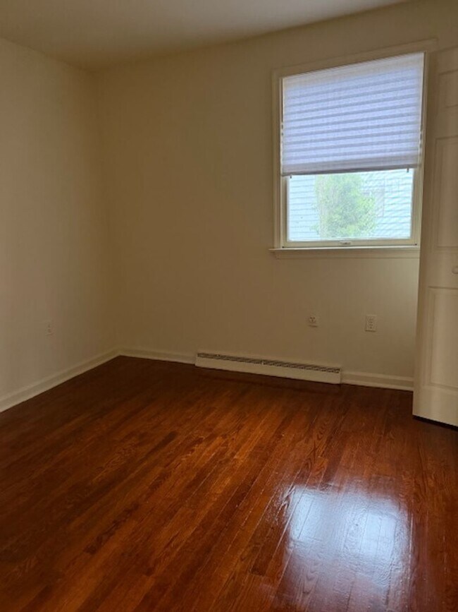 Photo - SINGLE FAMILY HOME IN WASHINGTON GROVE