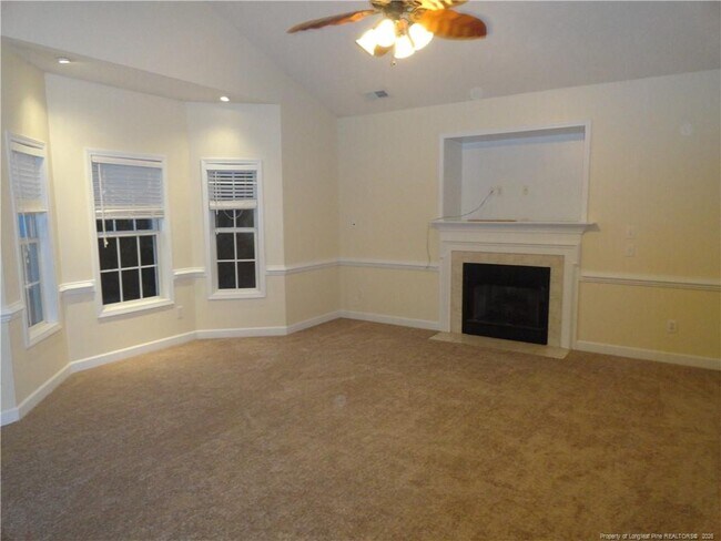 1107 Thistle Gold Dr