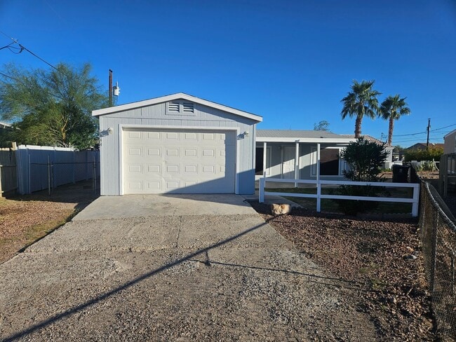 Building Photo - Newly Remolded 3 Bedroom Manufactured Home...