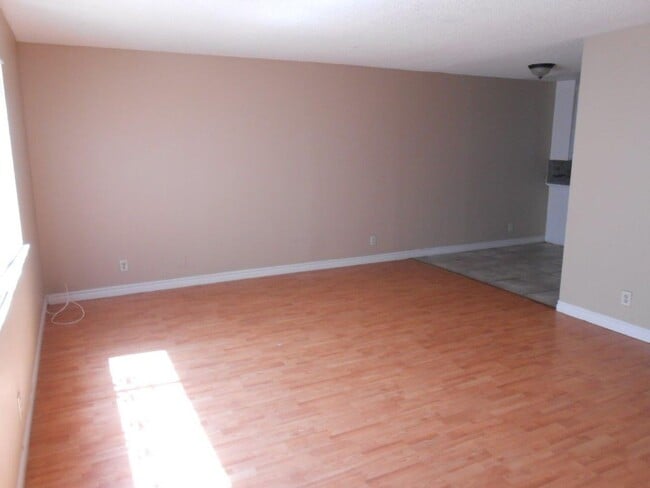 Photo - Spacious 2 story Townhouse with Community Pool
