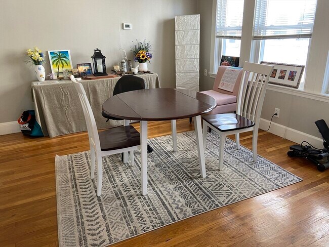 Photo - 21 Century St Unidad 2