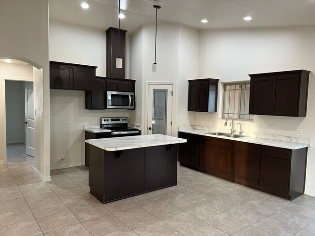 Photo - Brand New - 3 Bedroom - 2 Car Garage