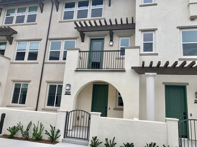 Oceanside Townhome Apartment - Offered By ... - Oceanside Townhome Apartment - Offered By ...