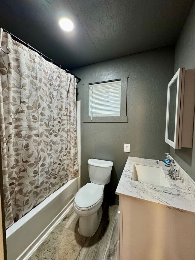 Photo - 34420 Thorpe Ct Unidad 1