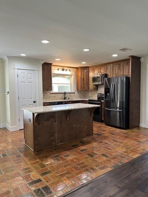 Photo - 215 Tavares Dr