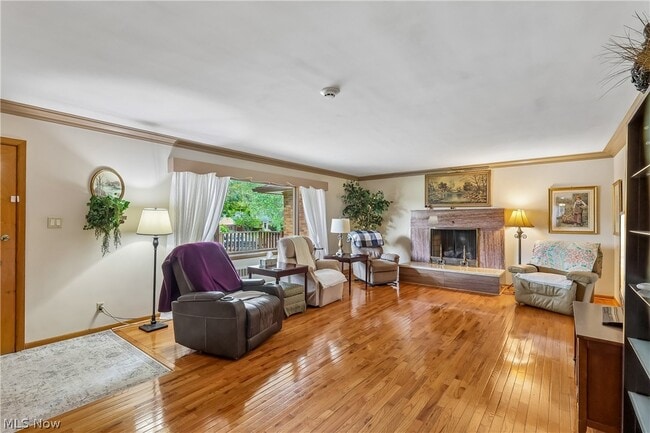 Photo - 836 Jacoby Rd