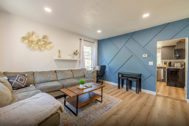 Photo - 1219 W 500 S Unidad ID1249899P