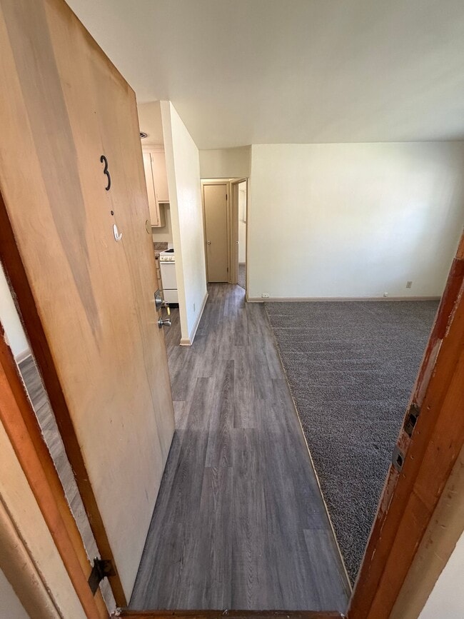 Building Photo - 3157 S 47th St
