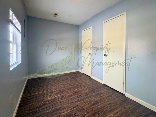 Photo - 117 NE State Hwy E Unidad 117  A