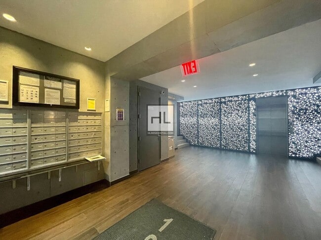 Photo - Stanton Street Unidad S4