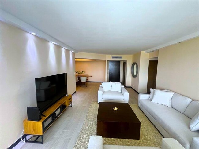 Photo - 19707 Turnberry Way Unit 8L