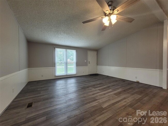 Photo - 179 Family Cir