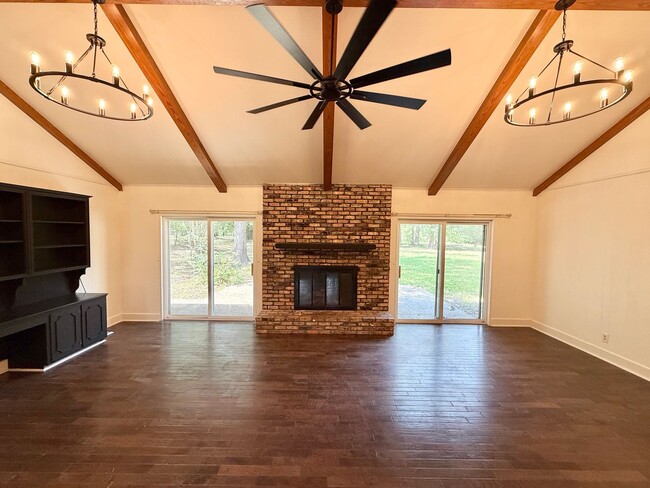 Photo - 4-bed/2-bath in South Tyler!