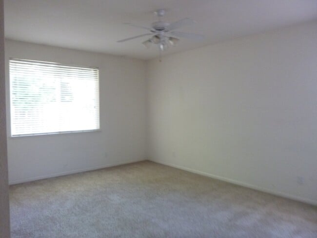 Photo - 4 bedroom 2 bath home located in Yuba City