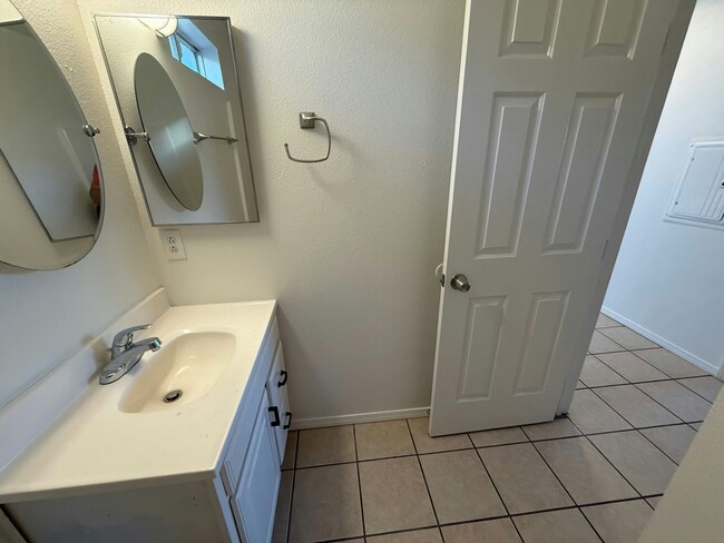 Photo - 1926 Haskell Rd Unit 4