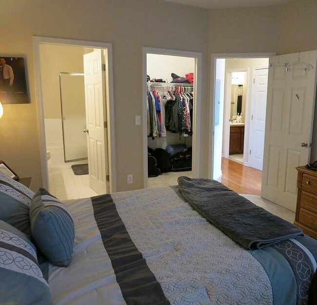 Building Photo - 25587 Portico Ln Unit Condo
