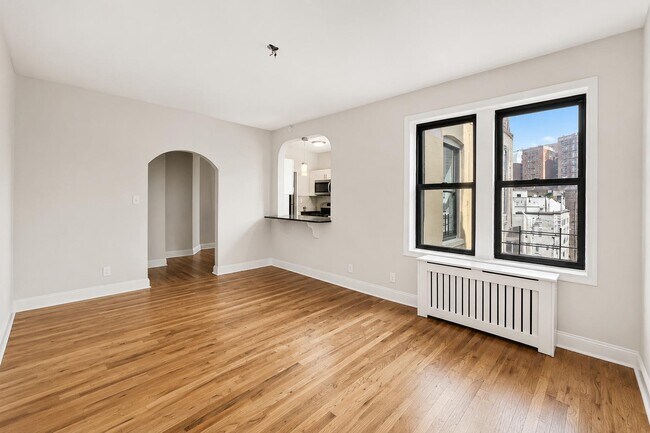 Photo - 213 Bennett Ave Unit 6D