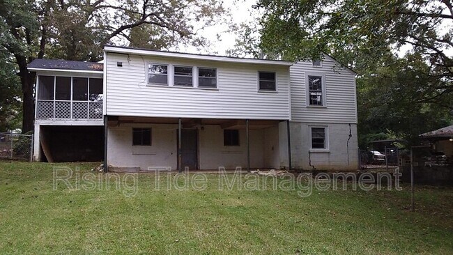 Photo - 101 22nd Ave NE