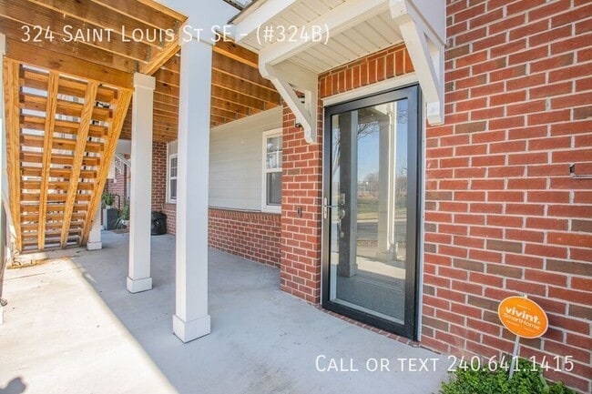 Photo - 324 St Louis St SE