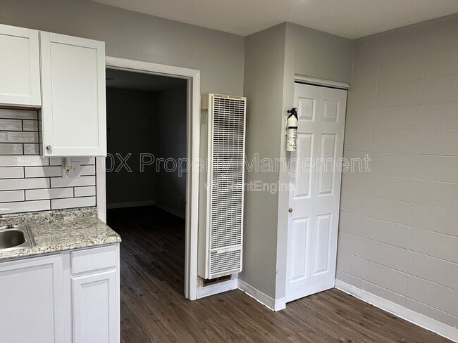 Photo - 317 Clarendon Ave Unidad 3