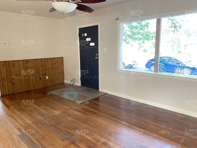 Photo - 1808 Remington St