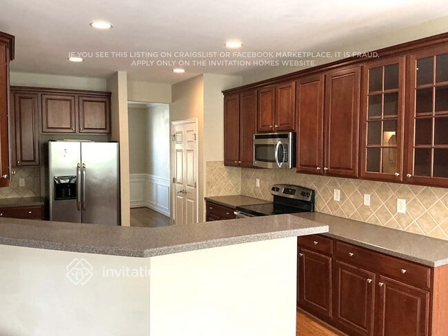 Photo - 1525 Lindenberg Square