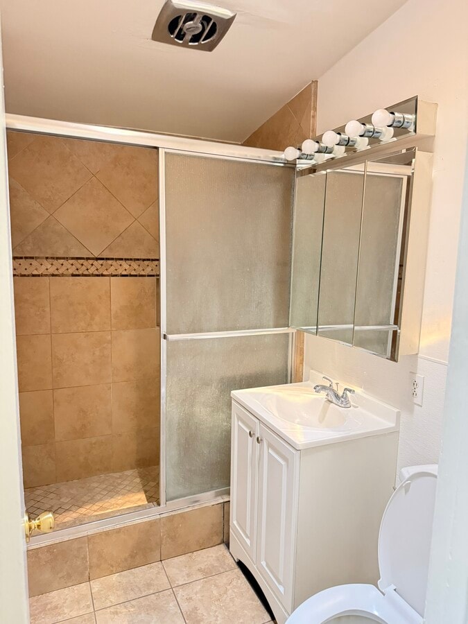 Photo - 77 N Michigan Ave Unit 3