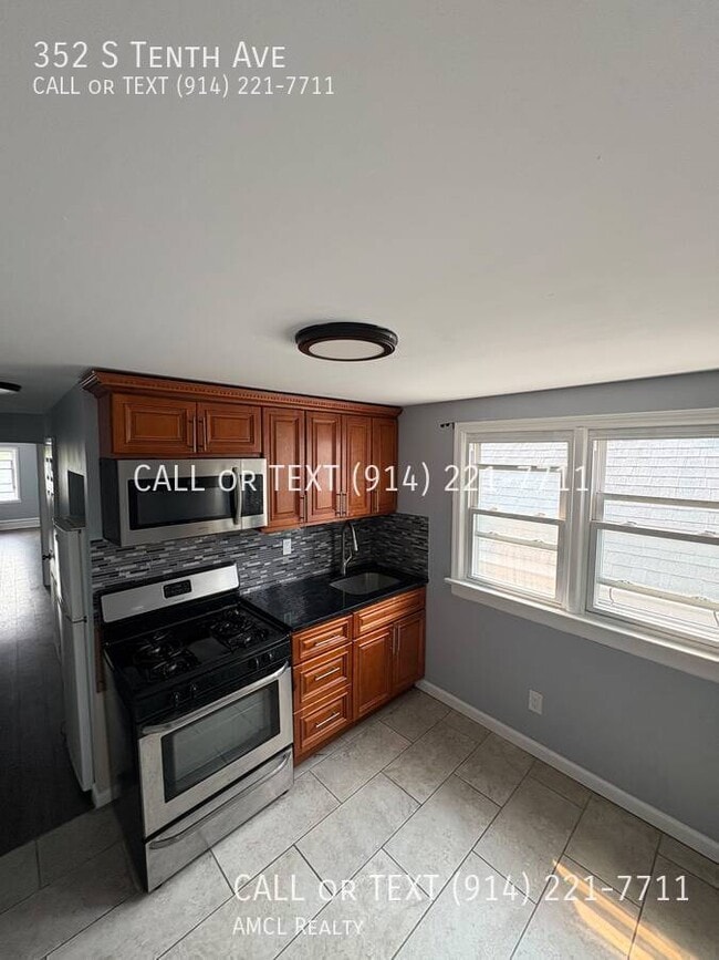Photo - 352 S Tenth Ave-