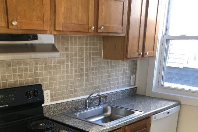 Photo - 70 Linden St Unit 3