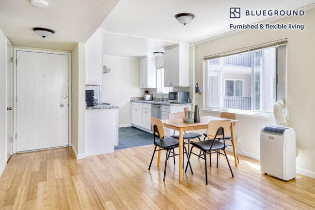 Photo - 837 Cowper St Unidad FL1-ID1013