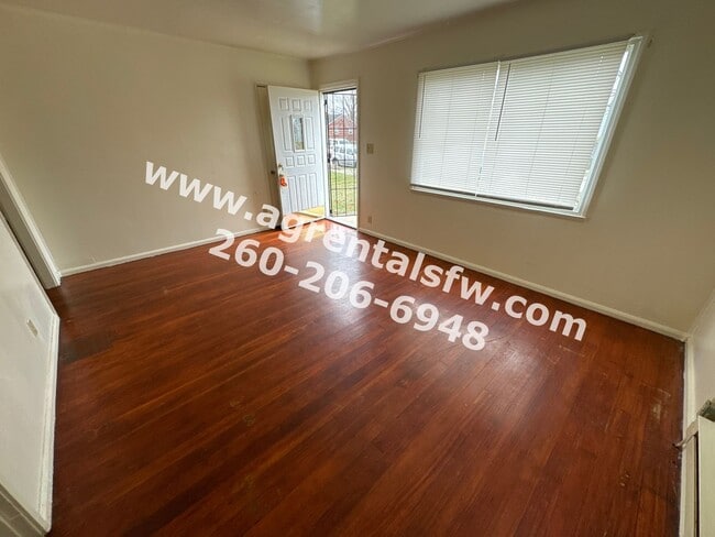 Photo - 2 Bedroom House - Section 8 OK!