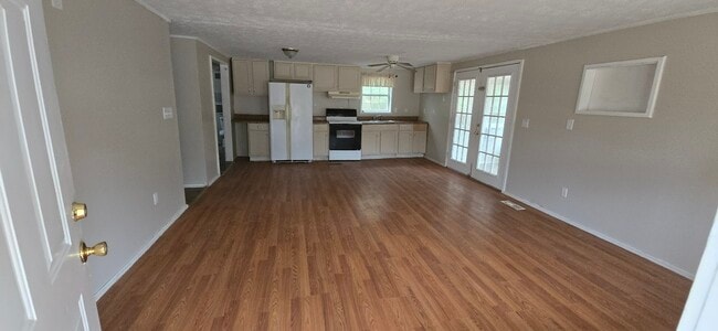 Photo - 1002 Ladiga St SE