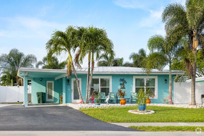 Building Photo - 1741 NW 39th St Rental