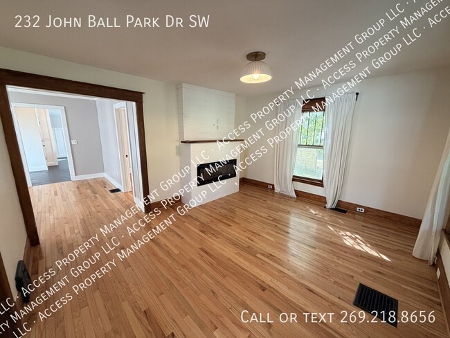232 John Ball Park Dr SW