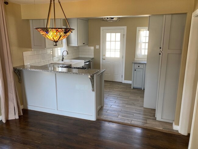 Photo - 1111 S Rosemont St