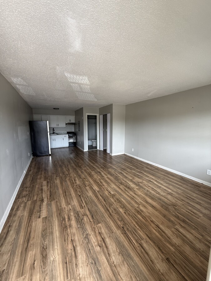 Photo - Capri Apartments Unit 12