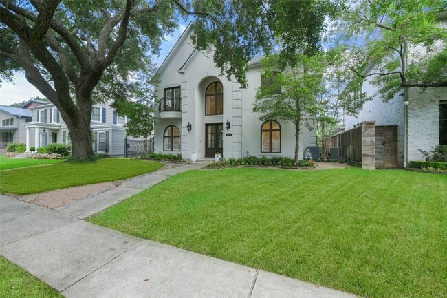 Photo - 3724 Wroxton Rd