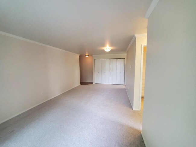 Photo - 1bedroom in quiet residential setting.  W/D in unit