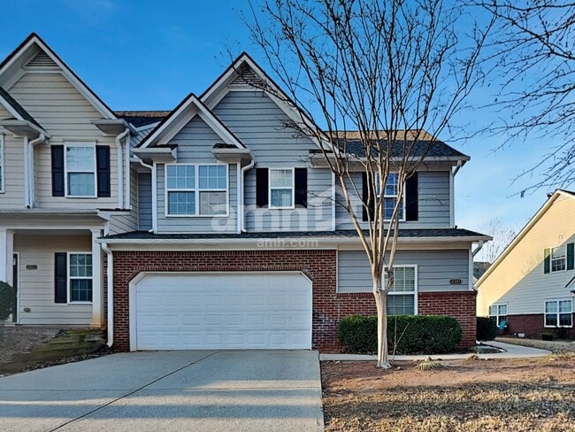 Building Photo - 2341 Suwanee Pointe Dr