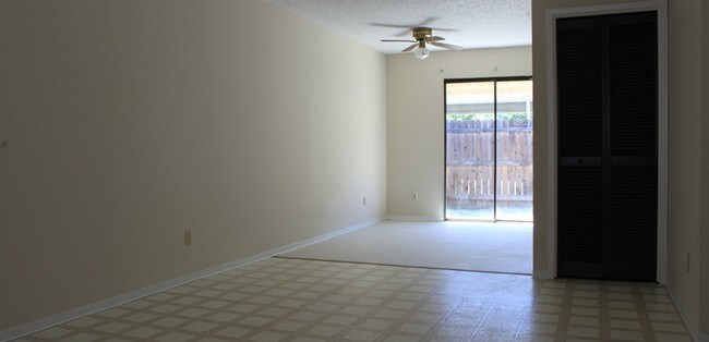 Photo - Lincoln Garden Apartments