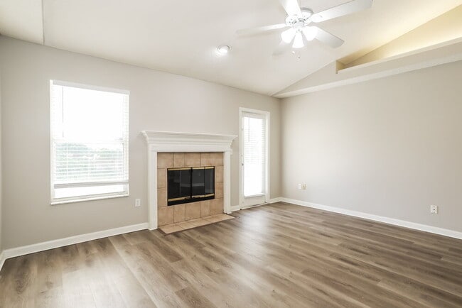 Photo - 3029 Hickory Glen Dr