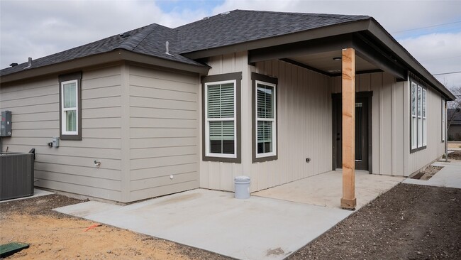 Photo - 380 N Dallas St