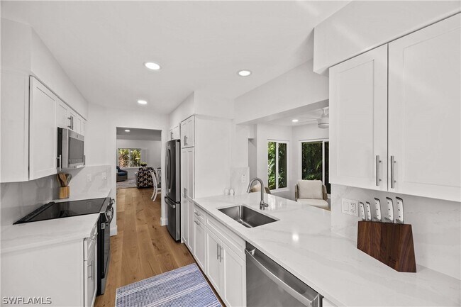 Photo - 375 8th Ave S Unidad D