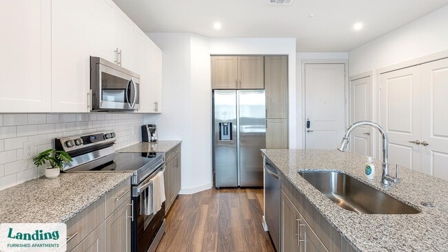 Photo - 255 Williamsburg Pkwy Unidad F301.1409530