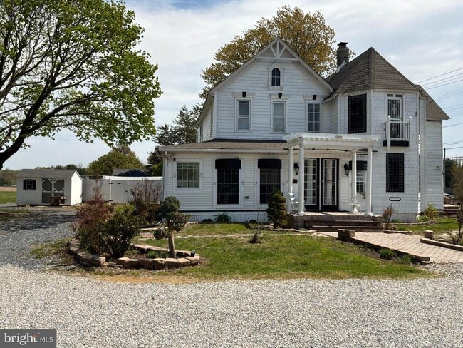Photo - 1359 Main St