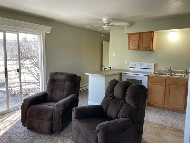 Photo - 1655 Pheasant Run