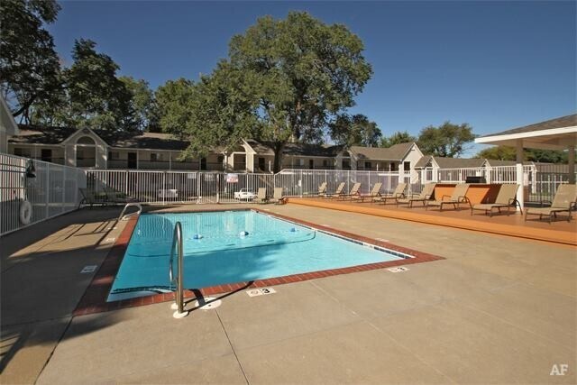 Bennett Grand Woods Apartments