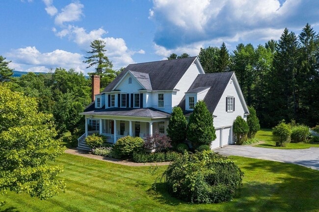 Photo - 163 Taconic Rd