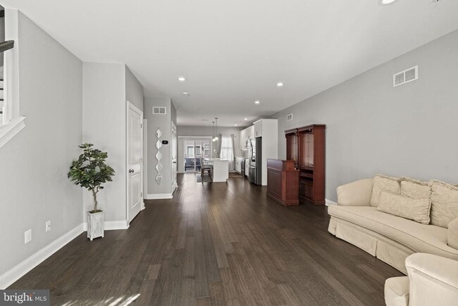Photo - 428 Hurst St