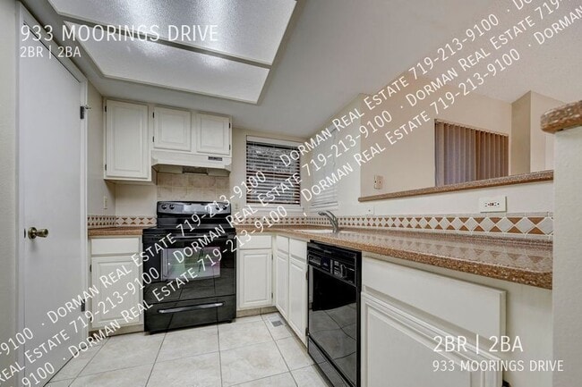 Photo - 933 Moorings Dr